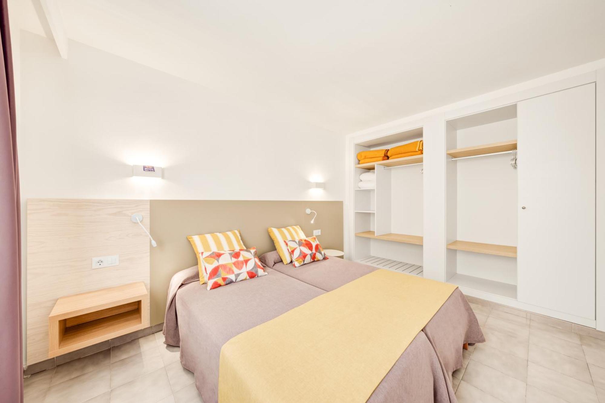 Apartamentos Vista Club Santa Ponsa Exterior photo