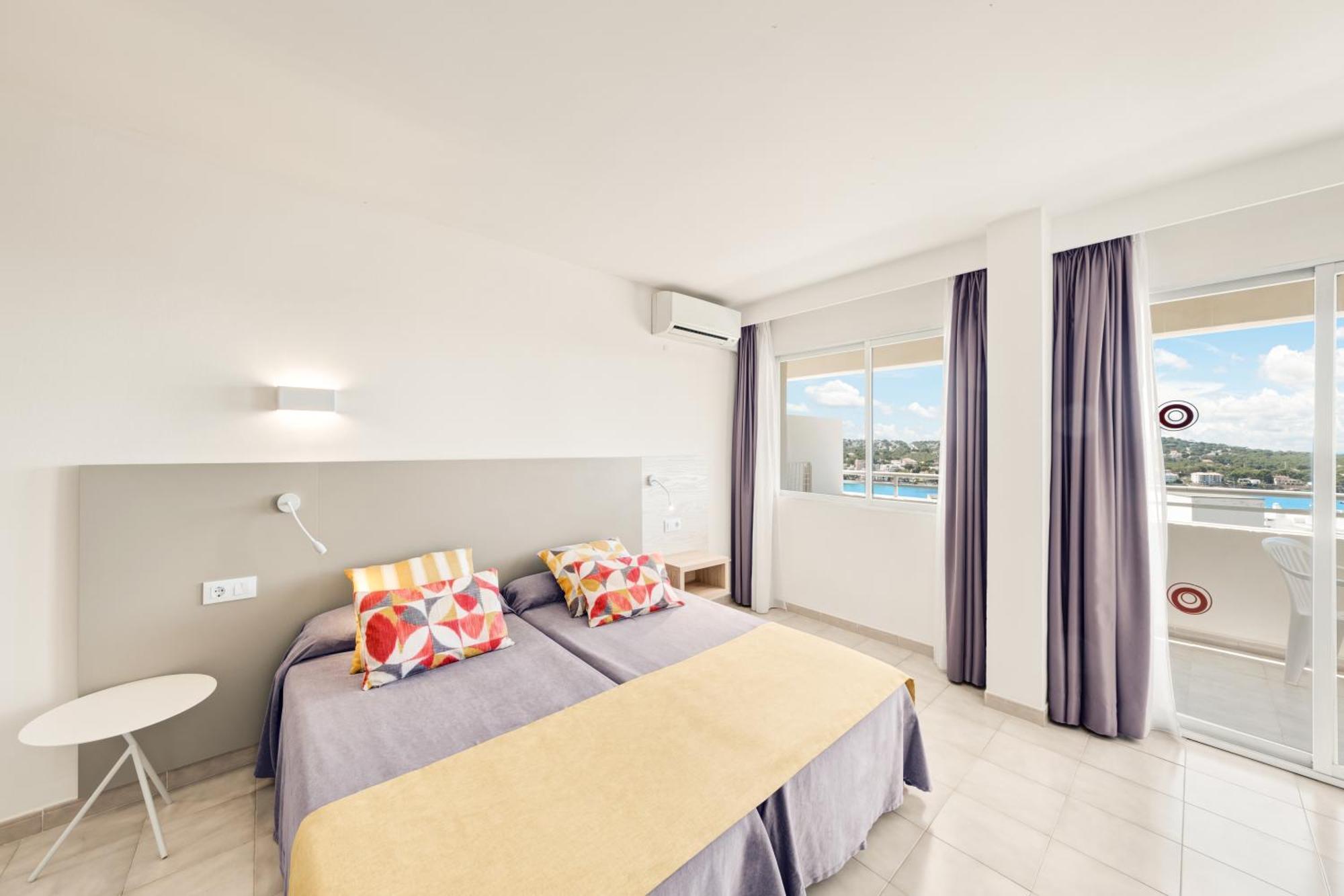 Apartamentos Vista Club Santa Ponsa Exterior photo
